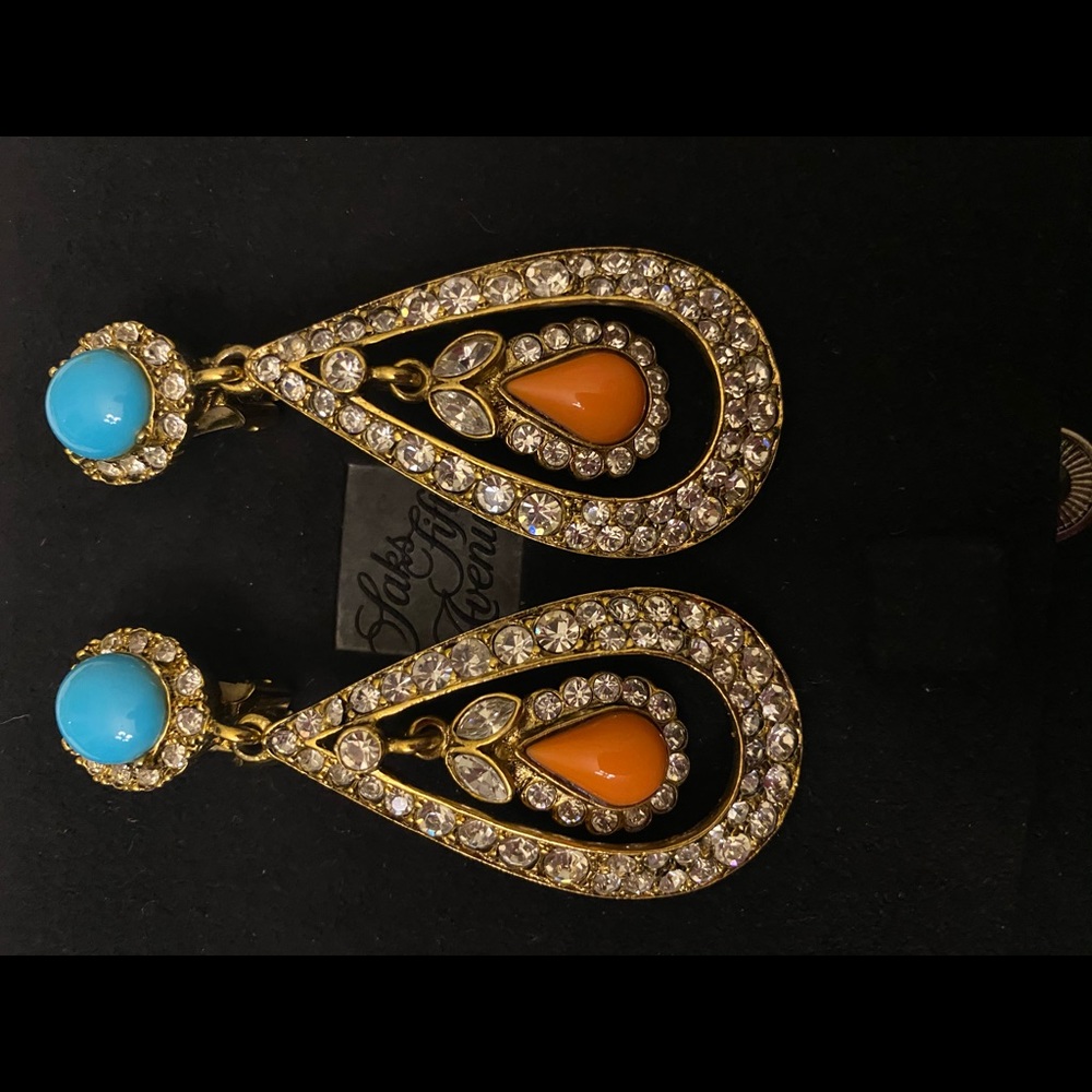 Earrings - Picture 2 of 3